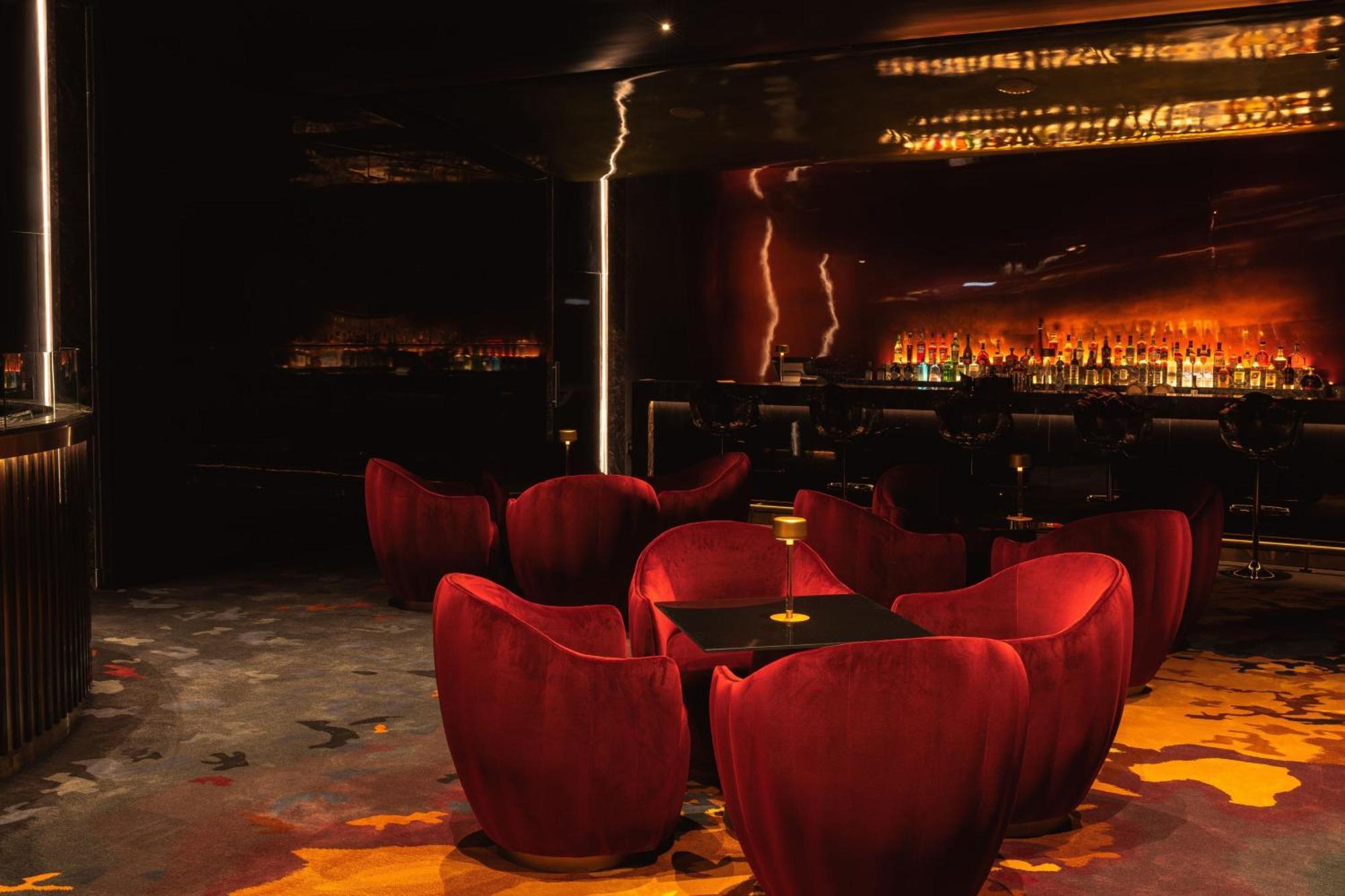 Hotel W Dubai - The Palm Esterno foto The bar at the nightclub